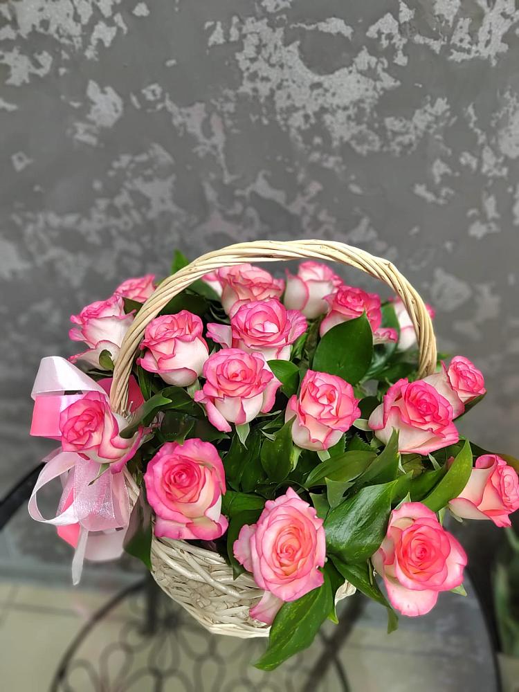 Цветочная композиция из Розы в корзине в Тюльган