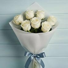 Букет 7 Белых роз Эдлесс Лав в Тюльган