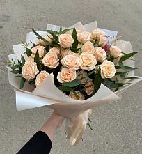 Букет Кремовые розы Латте в Тюльган