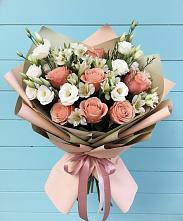 Букет цветов из:  Розы, Альстромерии и Лизиантусы #REPLACE_PRED# Тюльган