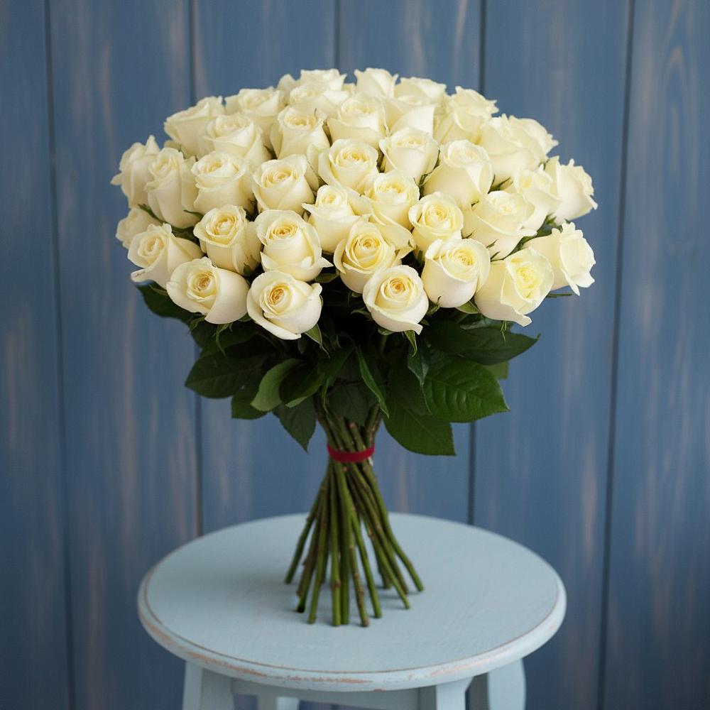 Букет 51 Белая роза Эдлесс Лав в Тюльган
