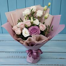 Букет цветов из:  Розы и Лизиантусы в Тюльган