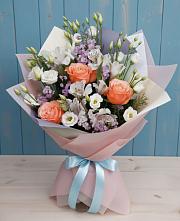 Букет цветов из:  Лизиантусы, Розы, Альстромерии и Гипсофила #REPLACE_PRED# Тюльган