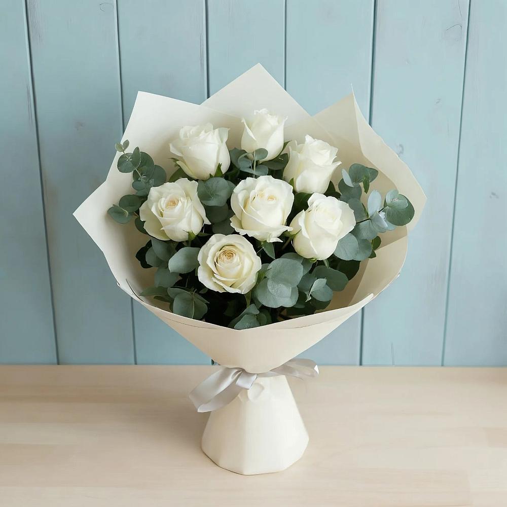 Букет Белые розы в Эвкалипте в Тюльган