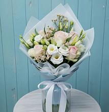 Букет цветов из:  Розы и Лизиантусы в Тюльган